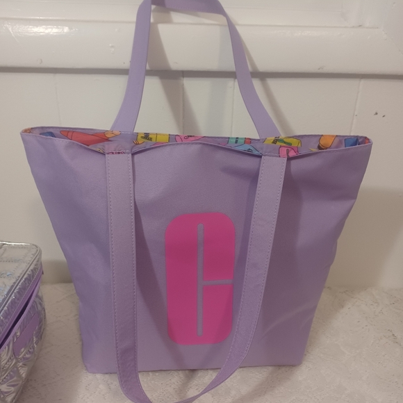 Clinique Bags - Picture 3 of 9